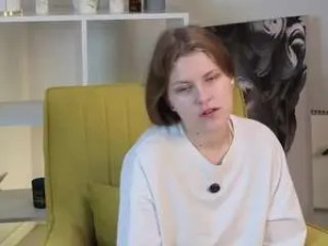 Enjoy watching uncensored clip of Ernestinamccanse Cam porn model from camsoda