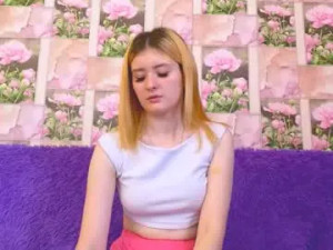 Stream the HD movie called Lorenzaappiah Cam porn model from chaturbate