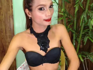 Stream full scene called RaffyPabilona, 37 years old, blonde hair trans