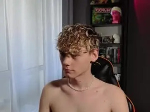 Play HD scene of kirill_20_cm, 20 years old, male