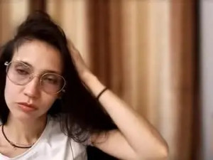 Play this full clip called Calistasulkowski Cam porn model from chaturbate