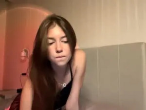 Play uncut clip of Rin_the_mermaid Cam porn model from chaturbate