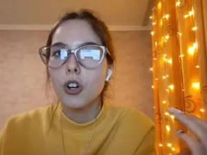 View the full scene of Meitomsich Cam porn model from chaturbate