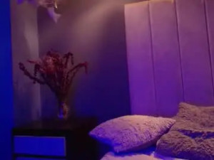 Enjoy watching this complete clip called Berryglow Cam porn model from chaturbate