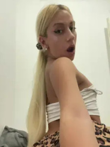 Stream full movie of rubiatrans69, 24 years old, trans