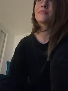 Watch this full movie named ScarlettNoirr Cam porn model from stripchat