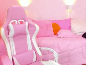 Stream this HD movie called Nikkii_dream Cam porn model from chaturbate