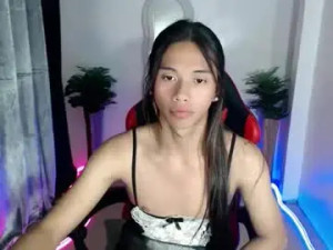 Stream this full scene named temptress_fai, 18 years old, trans