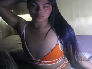 Stream the uncut scene of _asianslutyymikha_ Cam porn model from chaturbate