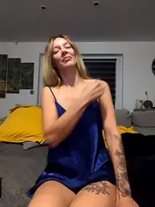 Play uncensored movie of Ana-ya16 Cam porn model from stripchat