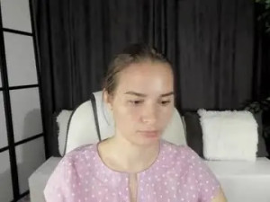 Watch this full movie named Seraphineclark Cam porn model from chaturbate