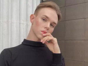 Stream hardcore video named MartinMendez, 23 years old, auburn hair male
