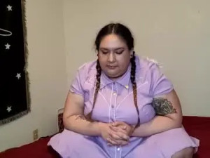 Play the complete video of Bigtiddiebruja Cam porn model from chaturbate