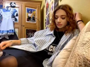 Enjoy watching the uncensored movie called Gta_redgirl Cam porn model from chaturbate