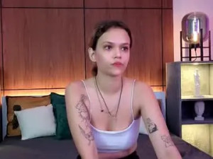 View complete clip of My_eyes_higher__ Cam porn model from chaturbate