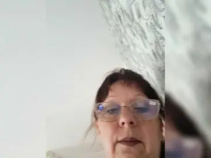 Play the full clip titled Edel33x Cam porn model from bongacams