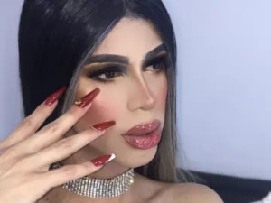 Enjoy watching the uncut scene of alissongray, 19 years old, blonde hair trans