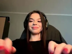 Watch the uncensored clip named Dennahesselschward Cam porn model from chaturbate