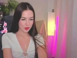 Stream this complete movie called Seraphinalux Cam porn model from camsoda