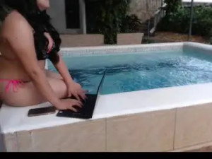 Stream this HD movie called Sandrahot8312 Cam porn model from chaturbate