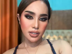 Enjoy watching hardcore movie called MadelineLappa, 23 years old, brunette hair trans