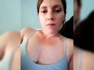 Enjoy watching the complete video named Lola32 Cam porn model from bongacams