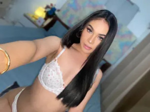 Watch the uncensored scene titled JuviaStrauss, 26 years old, brown hair trans