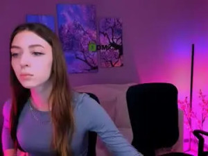 Play hardcore scene named Kristylovee Cam porn model from chaturbate