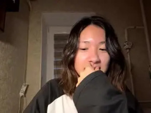 View this full video of Hoalemansky Cam porn model from chaturbate