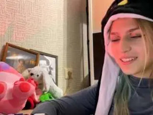 Play the uncut scene titled Danholiday Cam porn model from camsoda