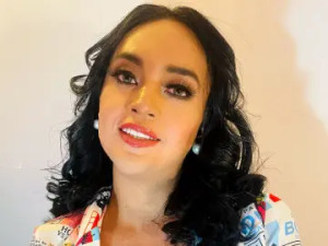Play full video called VenusBrown, 33 years old, brunette hair trans