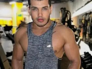 Play the full video named NANDO_BLAZE, 26 years old, brunette hair male