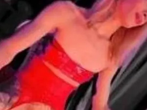 Watch complete movie of misstrespervertxx, brunette hair trans