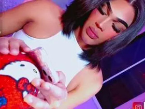 Enjoy watching full movie titled aiisha-rose, trans