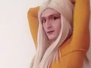 Enjoy watching complete scene named Ambervalentinn, 23 years old, blonde hair trans