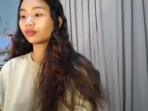 Enjoy watching complete clip of Urbbgurl_lynxx Cam porn model from chaturbate