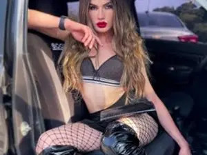 View uncut video named BelindaPoppy, blonde hair trans