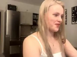Play complete scene of Pingblackson Cam porn model from camsoda