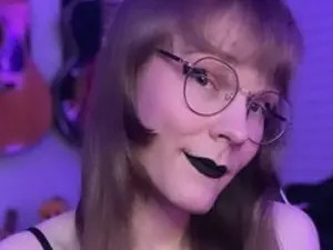 Watch this uncut video called LilithStarfall, 28 years old, blonde hair trans