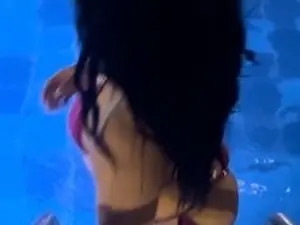 Enjoy watching this HD video of CatalinaDebedout, 23 years old, brunette hair trans