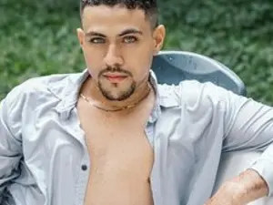 Enjoy watching the hardcore video of PaulRivera, brown hair male