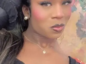 Play the HD scene of CarlynDarlenis, 22 years old, brown hair trans