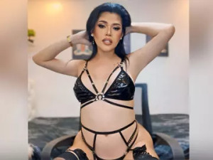 Enjoy watching complete clip of MrWomanCockTs, 26 years old, brunette hair trans