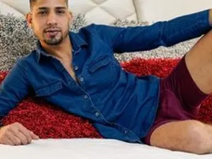 View the hardcore clip of ashttoncooper, 28 years old, brunette hair male