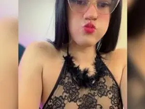 Stream uncut clip called Ladydarkk, 24 years old, brunette hair trans