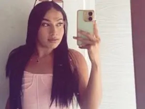 Play this complete scene titled LiaCossio19, 20 years old, brunette hair trans