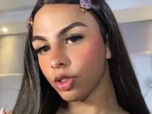 View uncut video of CamiiGarcia, 20 years old, redhead hair trans