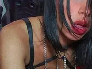 Play the full scene named AlahiaRodriguez, 20 years old, brunette hair trans