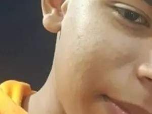 View the hardcore clip of Erick_wal, 18 years old, brunette hair male