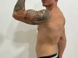 Stream the hardcore movie of Foxxxman, 26 years old, brown hair male